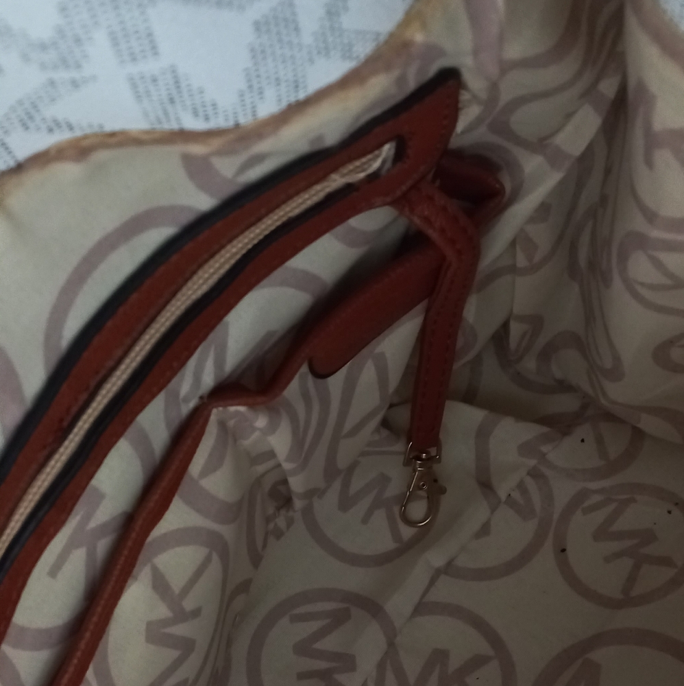 MK Bag - Picture 7 of 7